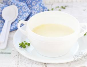 Cómo cocinar una papilla de maná en la leche