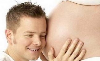 Перші ворушіння плода при вагітності