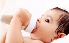 Matsmältning hos ett barn Funktioner i mag-tarmkanalen hos nyfödda